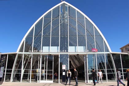 パリ空港から市内への行き方と観光パス